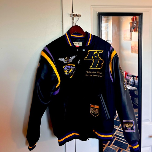 Limited edition sports jacket ❤️ - Picture 1 of 4